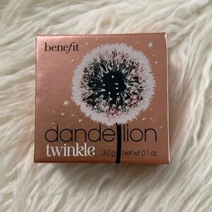 Benefit Dandelion Twinkle Highlighter